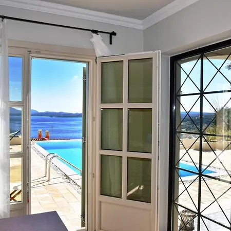 Sleeps 8 With Pool And Air Con Barbati